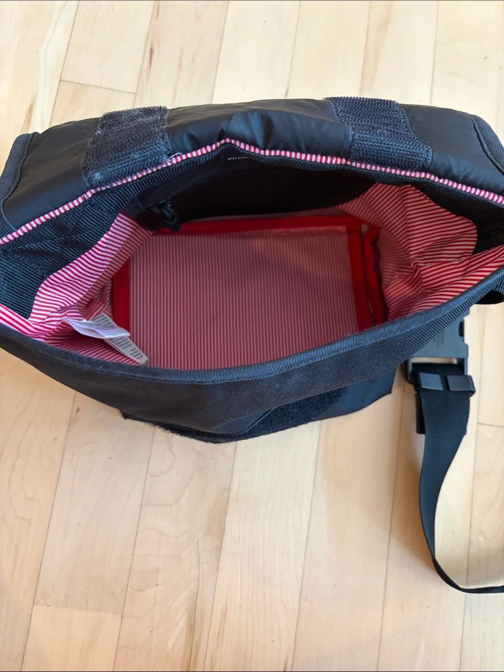 Black Herschel Supply Co. Mini Messenger Bag